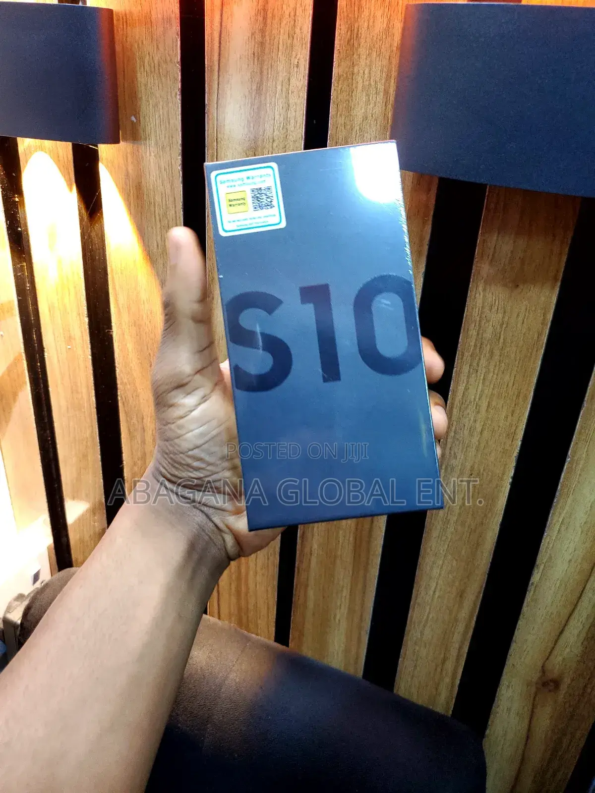 New Samsung Galaxy S10 128 GB Blue