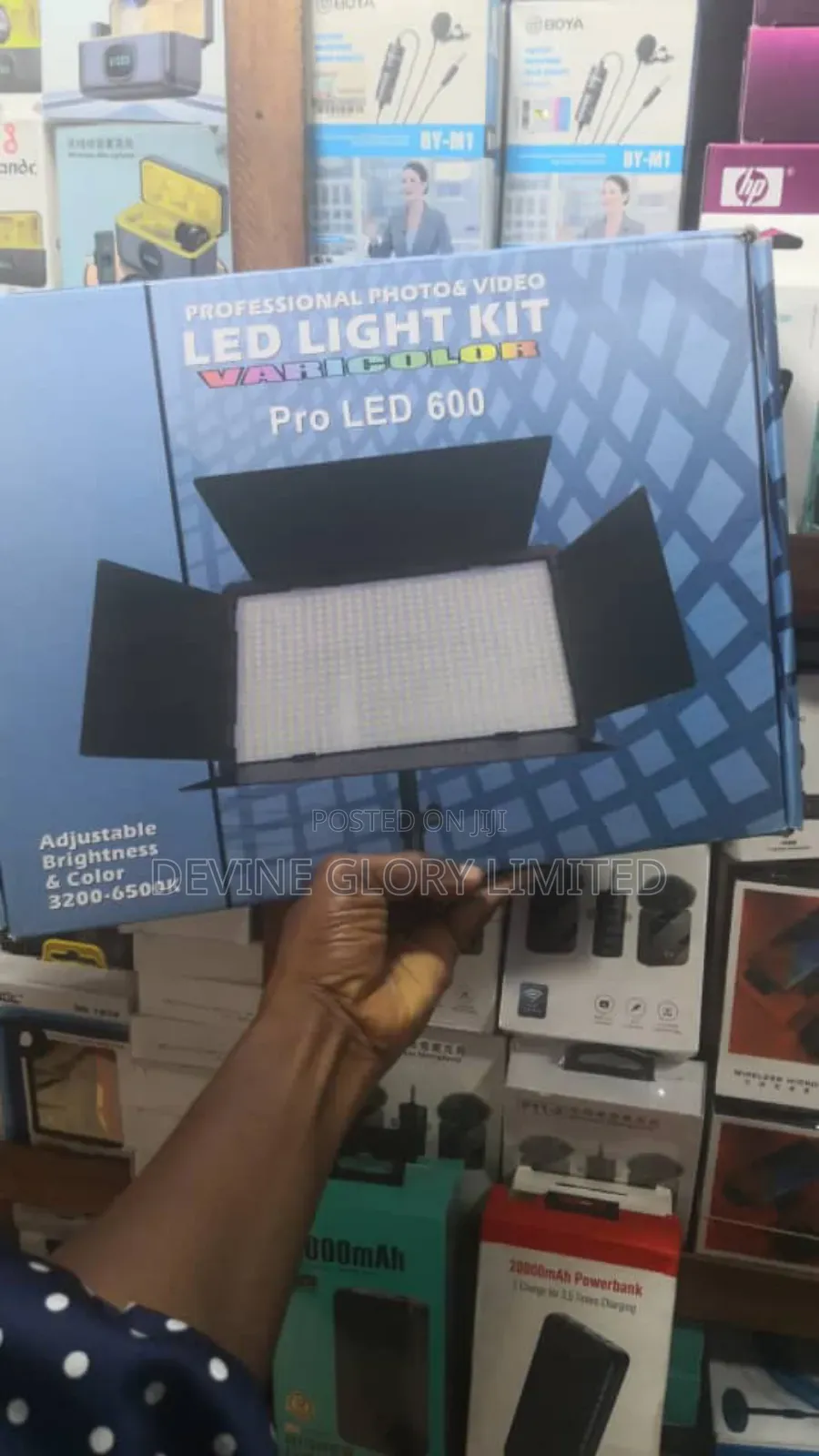 Varicolor Pro Led 600 Amazon Studio Light – 600led Dimmable Video Kit