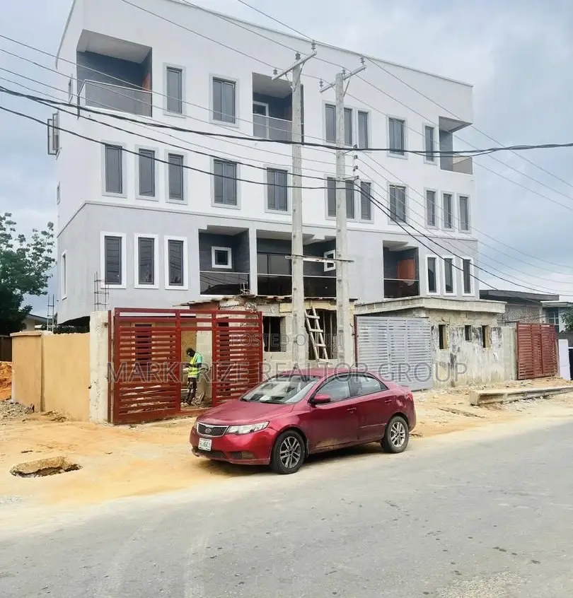 4bdrm Duplex in Maryland Lagos for sale