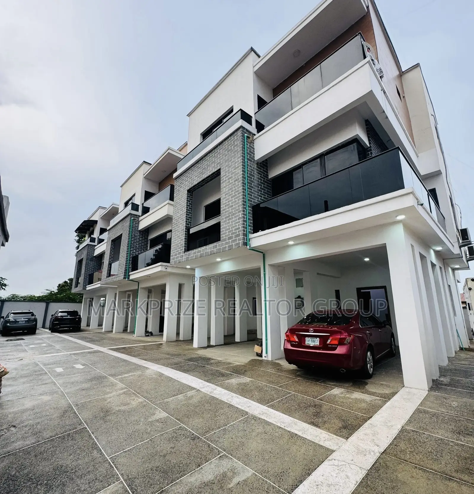 4bdrm Duplex in Magodo Phase 2 Lagos for sale