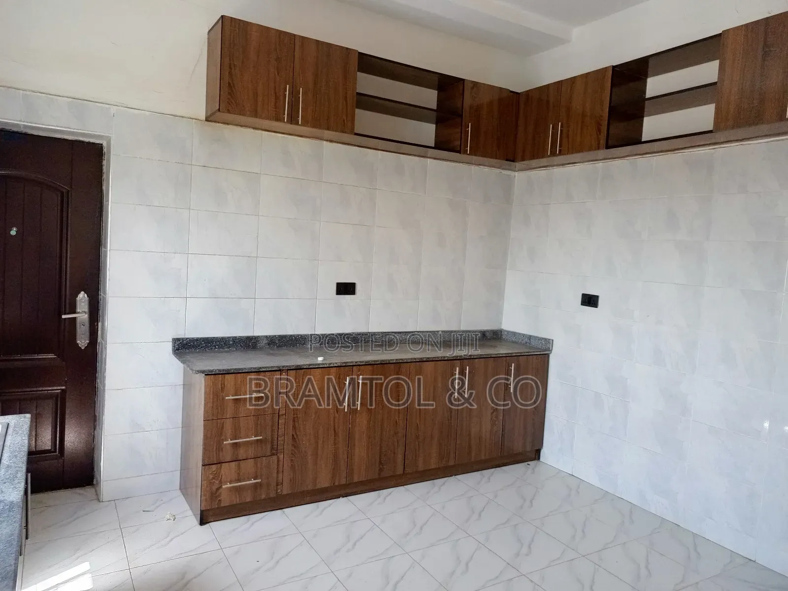 3bdrm Block of Flats in Durumi for rent