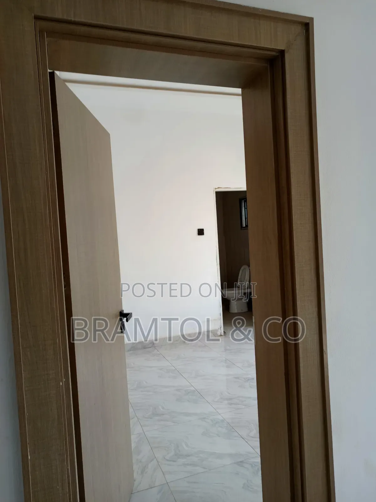 3bdrm Block of Flats in Durumi for rent