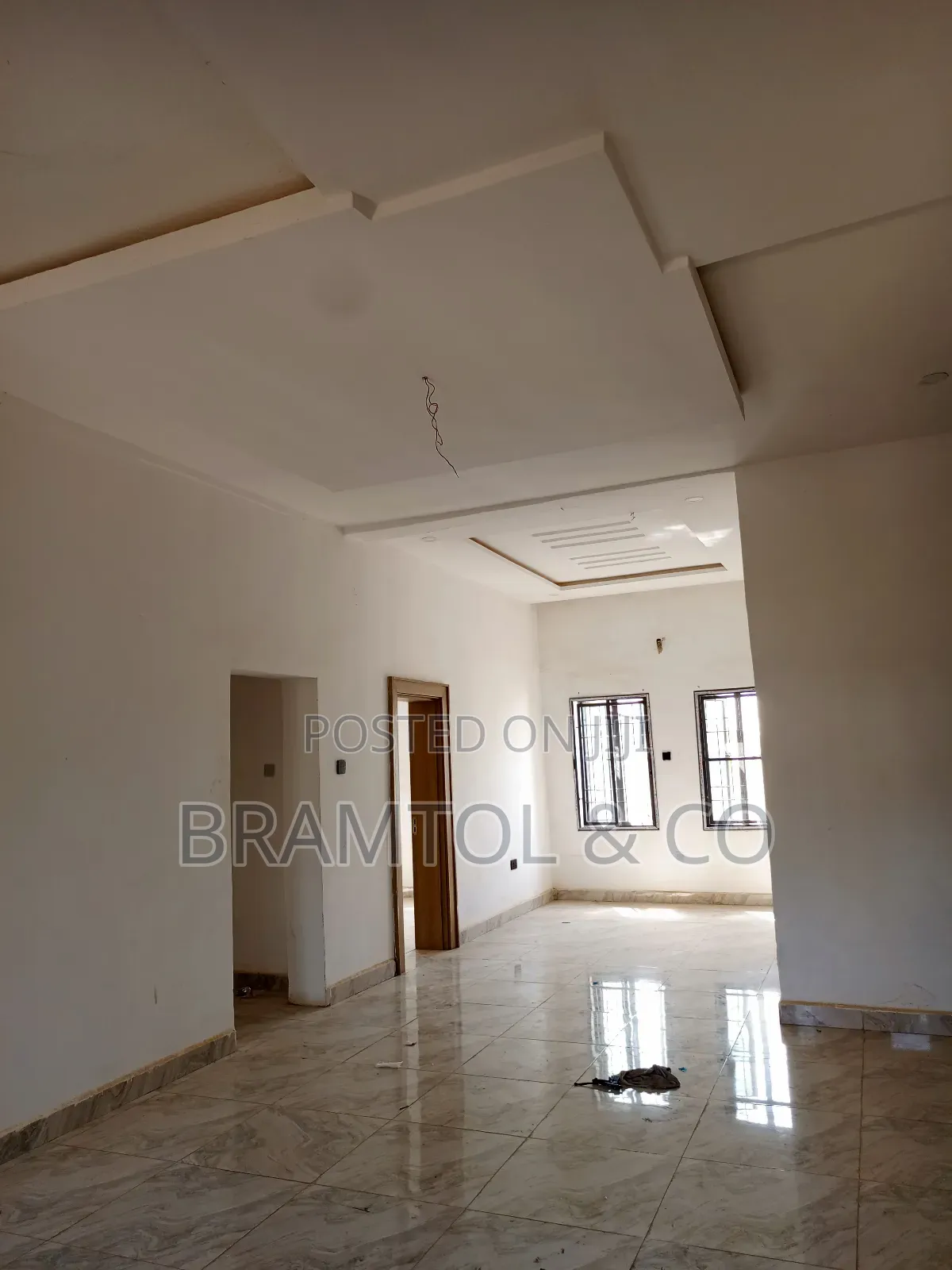 3bdrm Block of Flats in Durumi for rent
