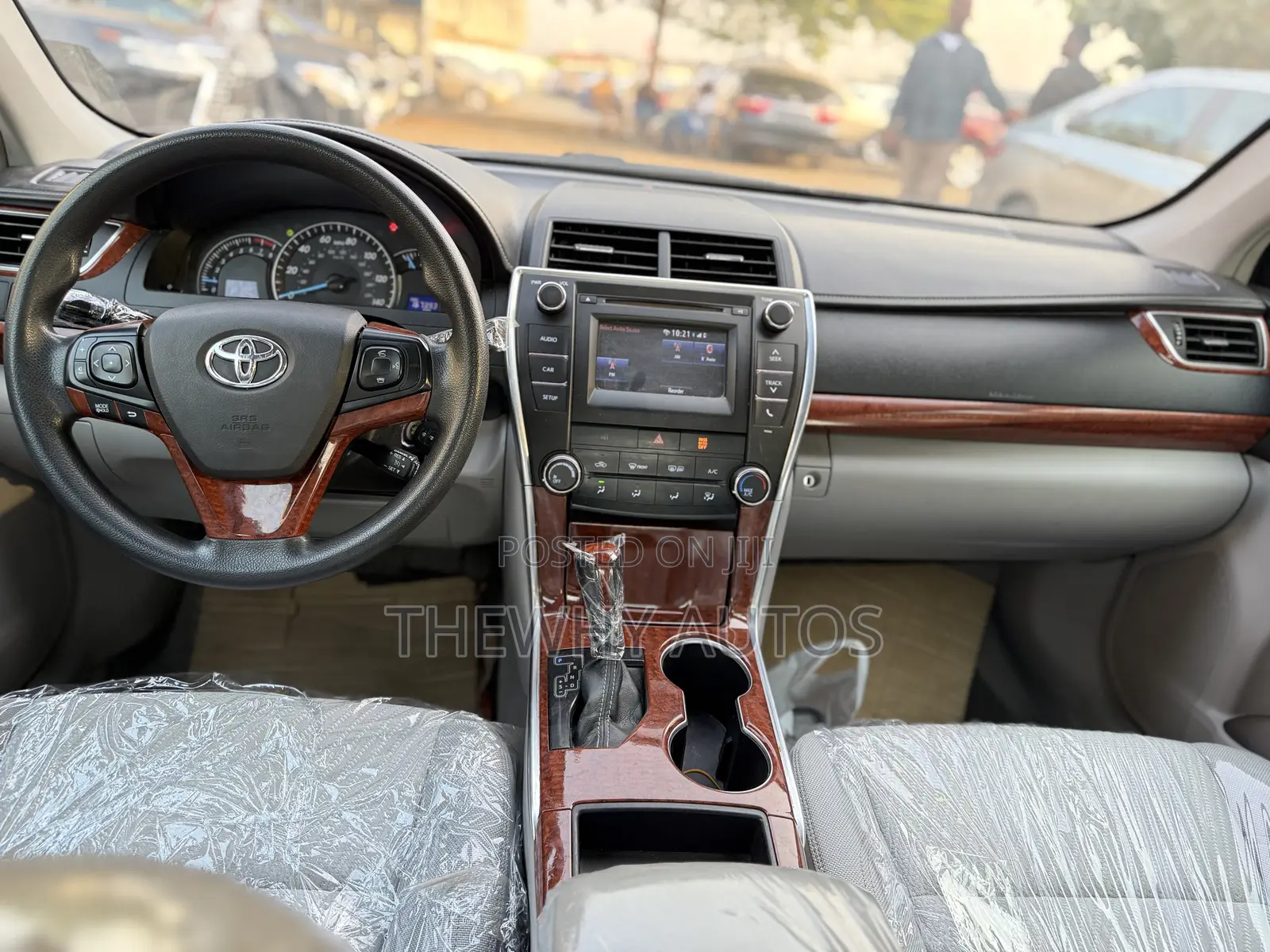 Toyota Camry LE 4dr Sedan (2.5L 4cyl 6A) 2016 Gray