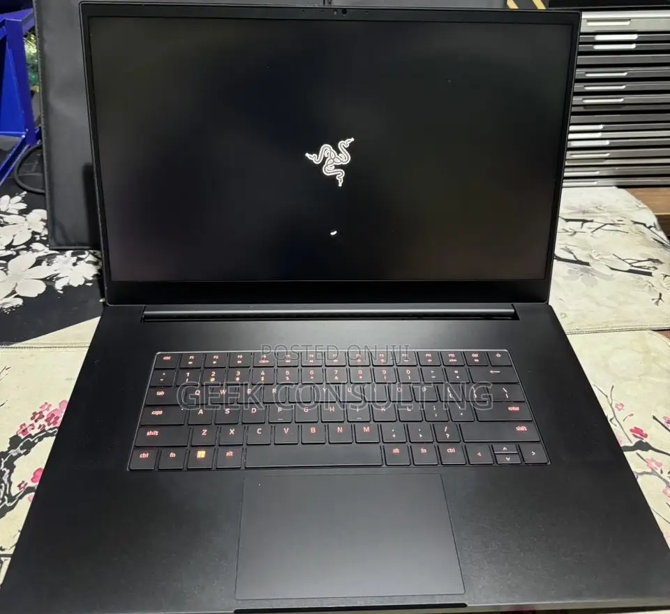New Laptop Razer Blade 16GB Intel Core i9 SSD 1T