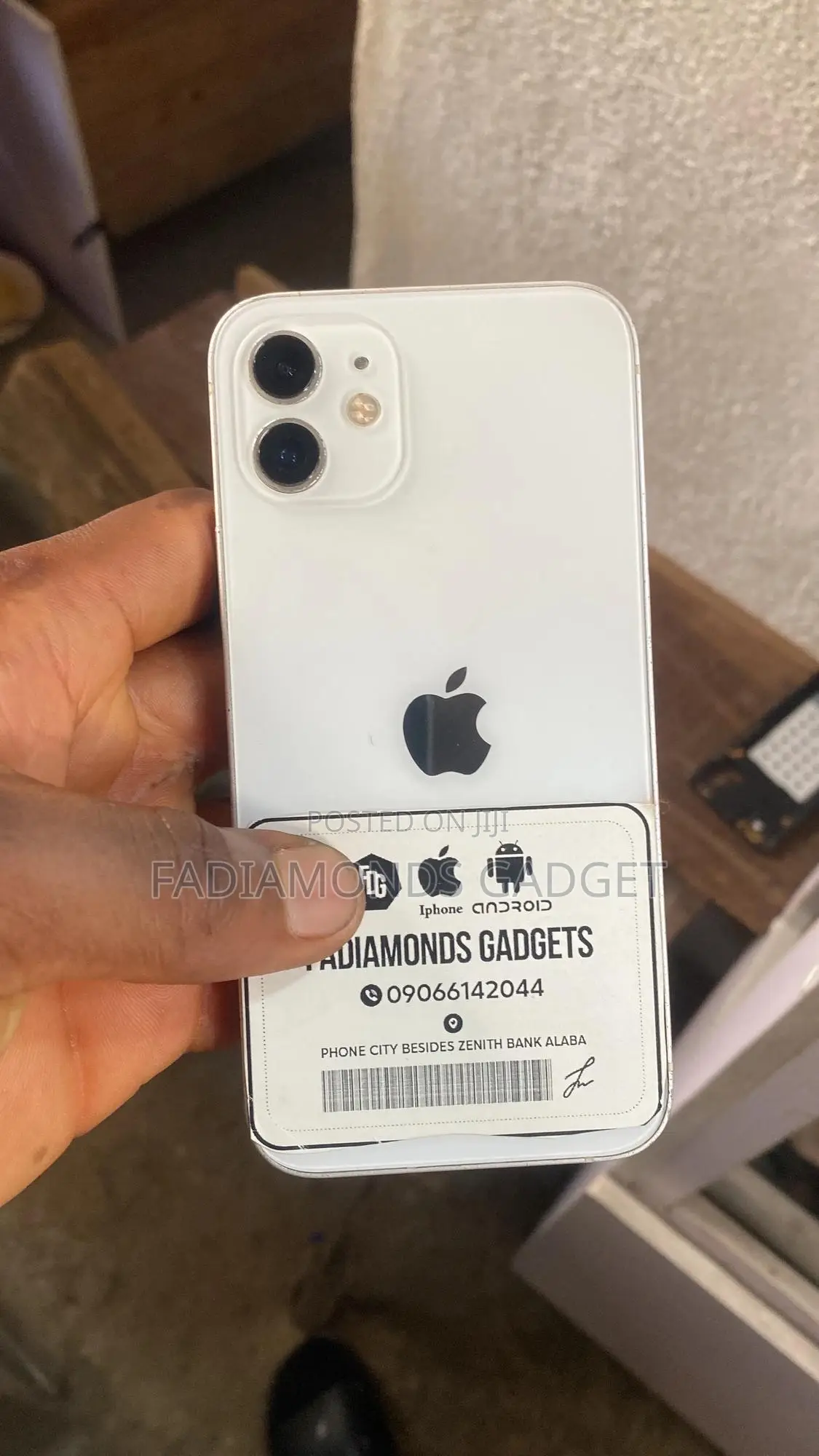 Apple iPhone 12 64 GB White