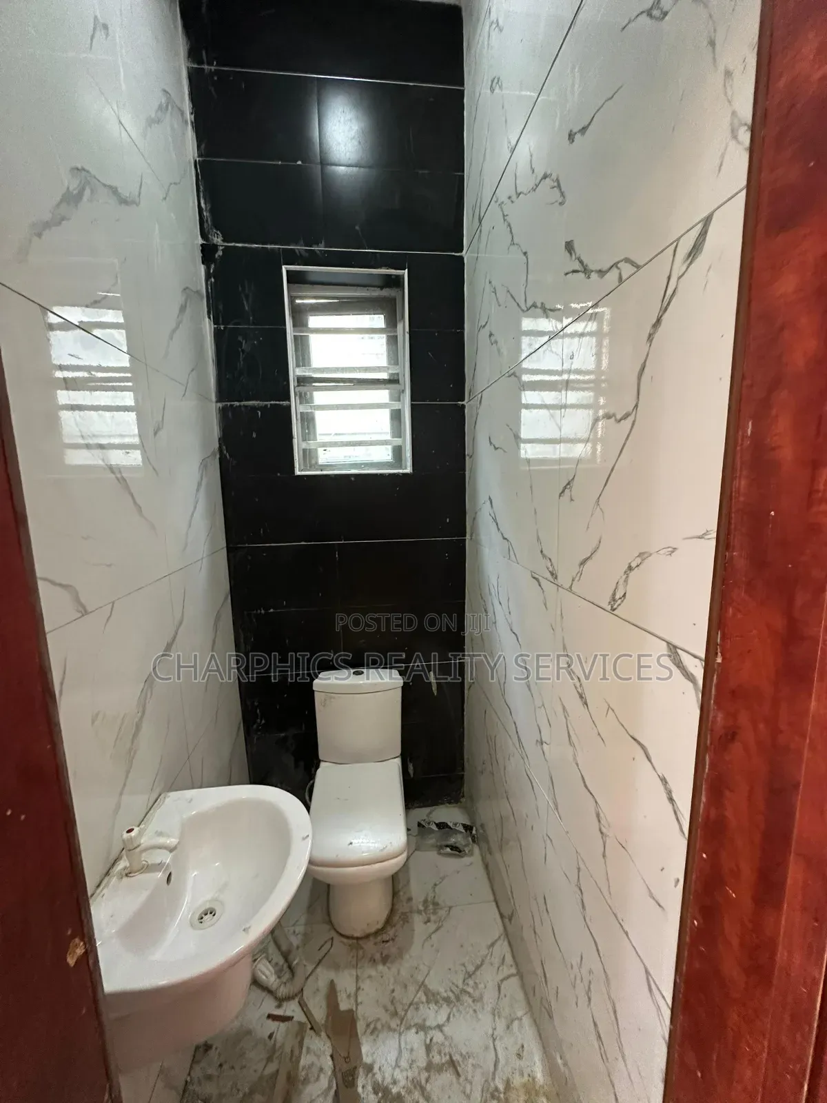 4bdrm Duplex in Ikota for rent