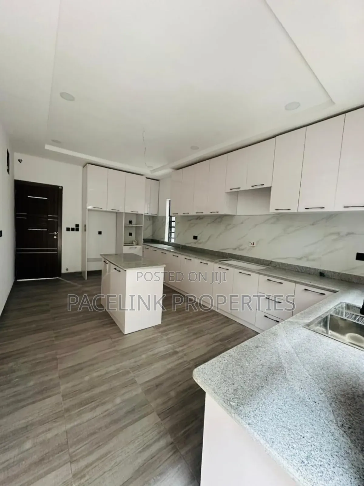 Furnished 4bdrm Duplex in Alimosho for sale