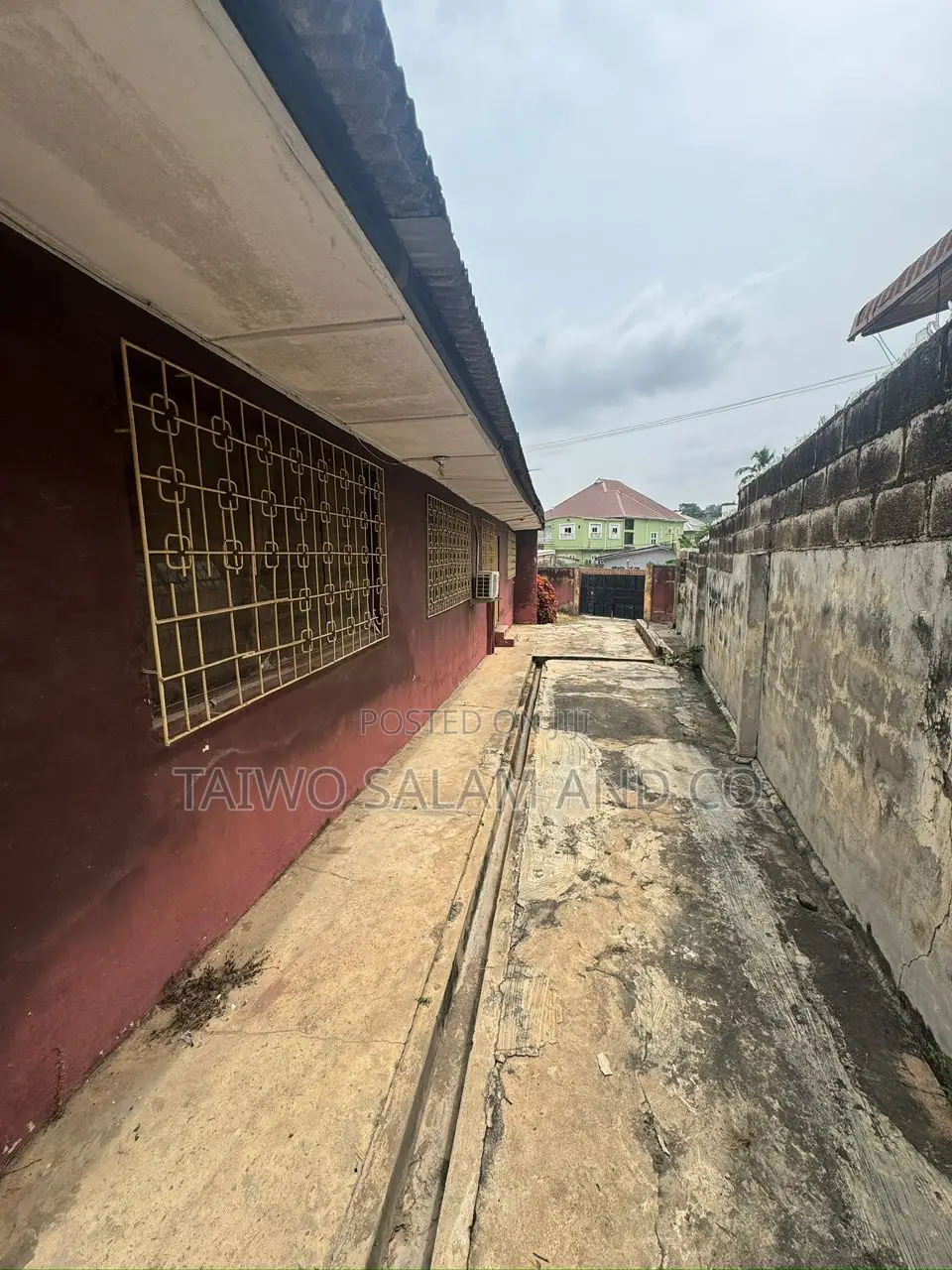 Old Bungalow Structure on 640sqm of Land