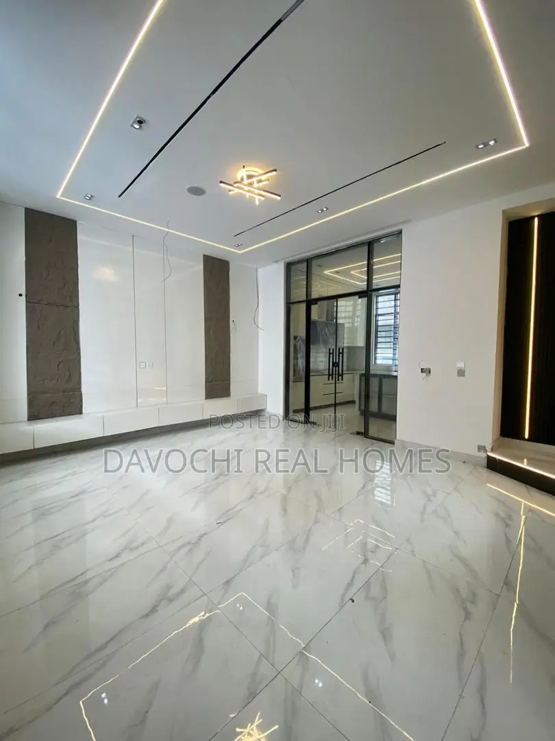 4bdrm Duplex in Ikate for rent