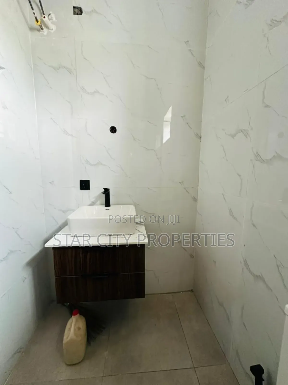 4bdrm Duplex in Ikeja, Allen Avenue for sale