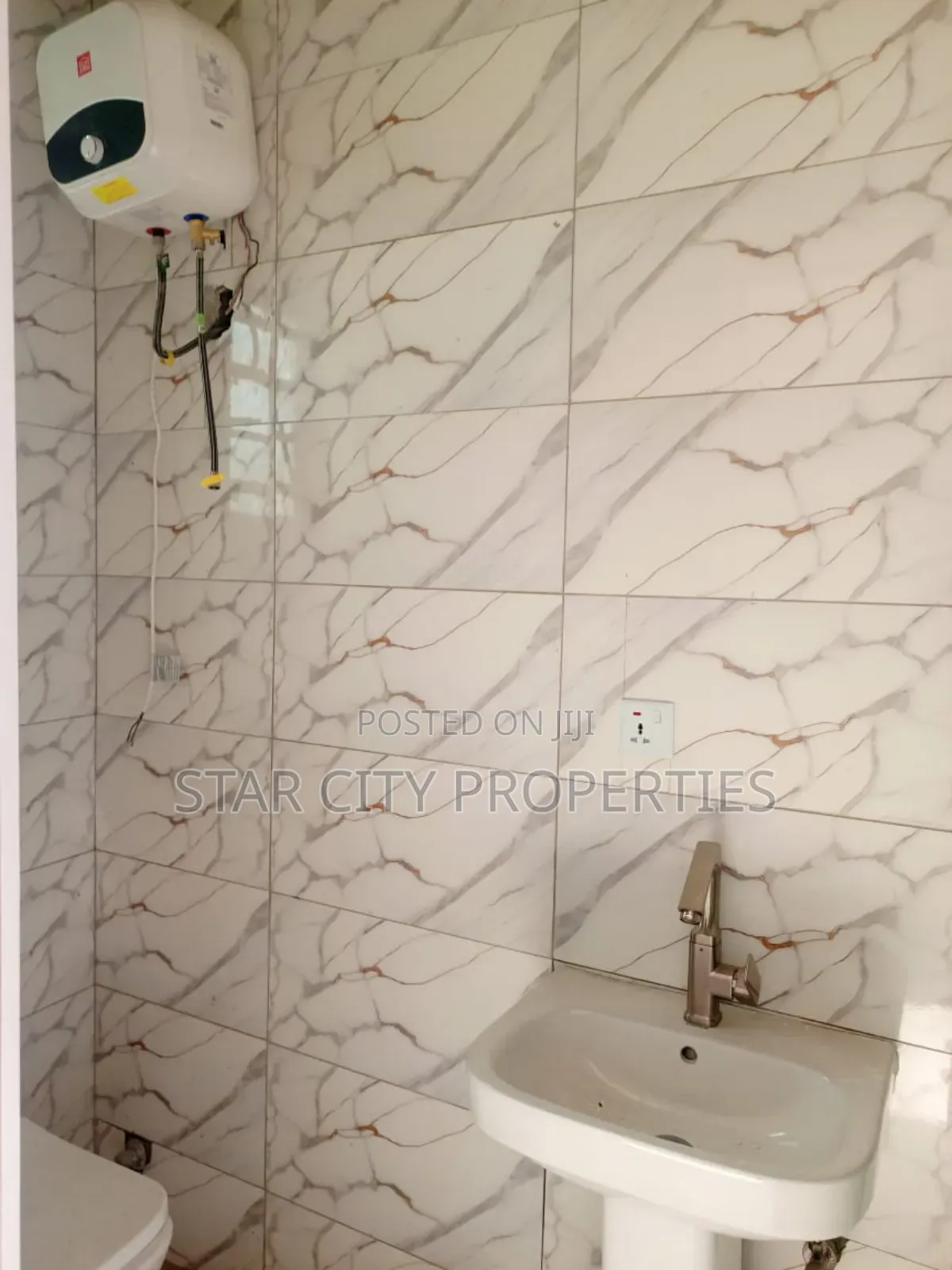 3bdrm Apartment in Opebi for sale