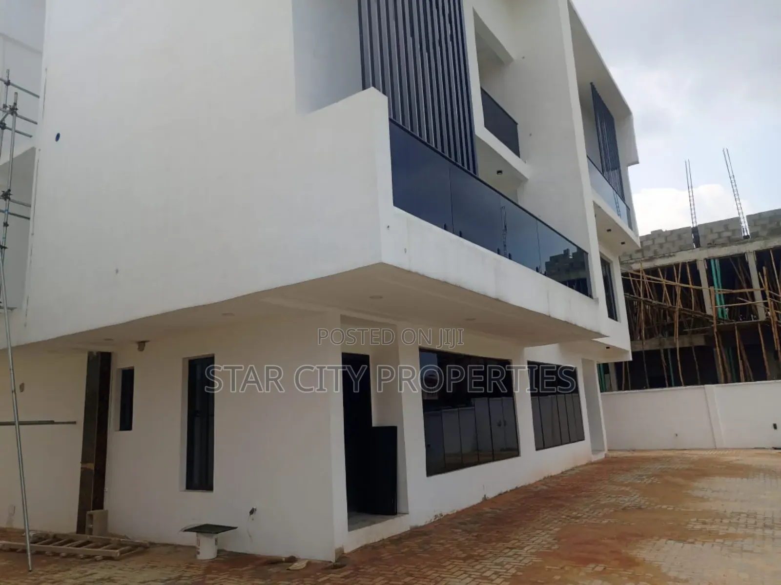 4bdrm Duplex in Adeniyi Jones for rent