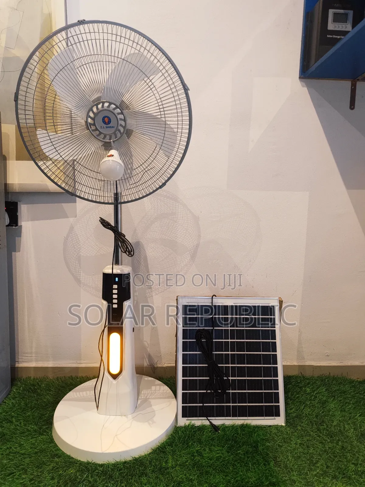 16" Solar Rechargeable Fan Fs60