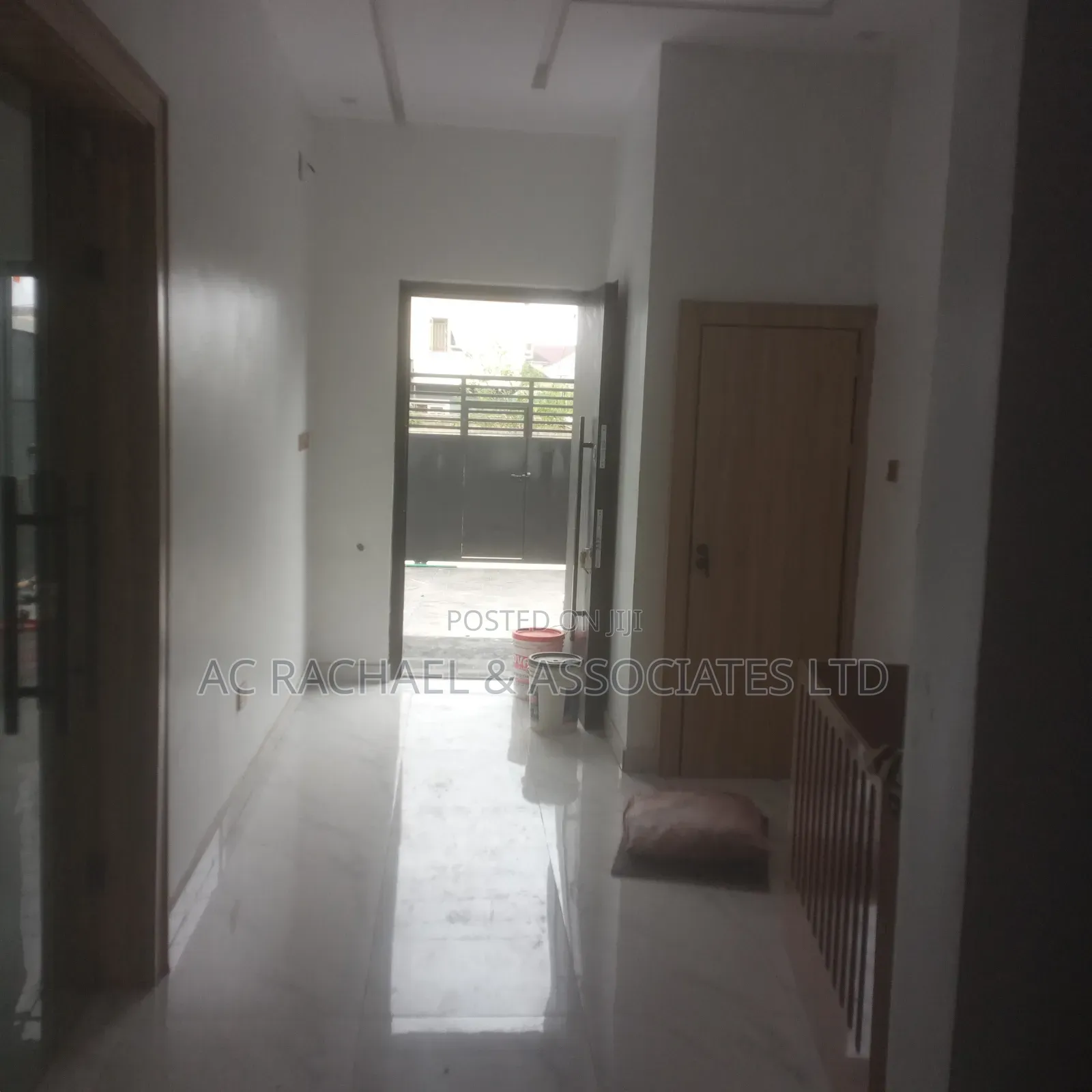 Mini Flat in Havana Street, Ago Palace for rent