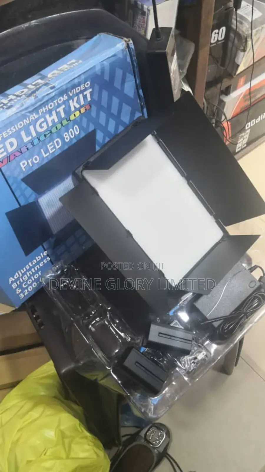 Pro Led 800/880 Photo Video Light Kit – Bi-Color Studio Lighting