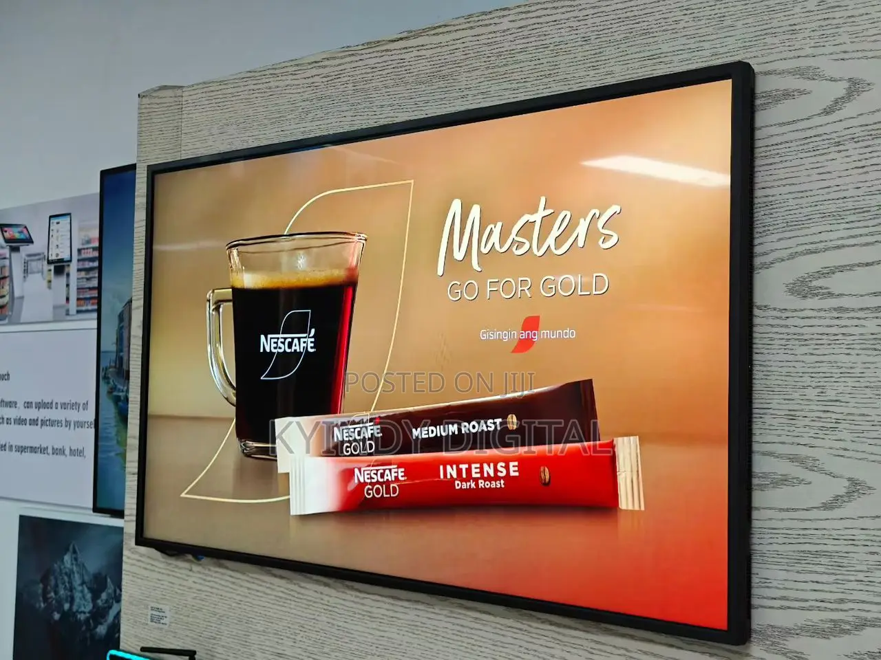 55 Inches Wall Mounted Interactive Touchscreen