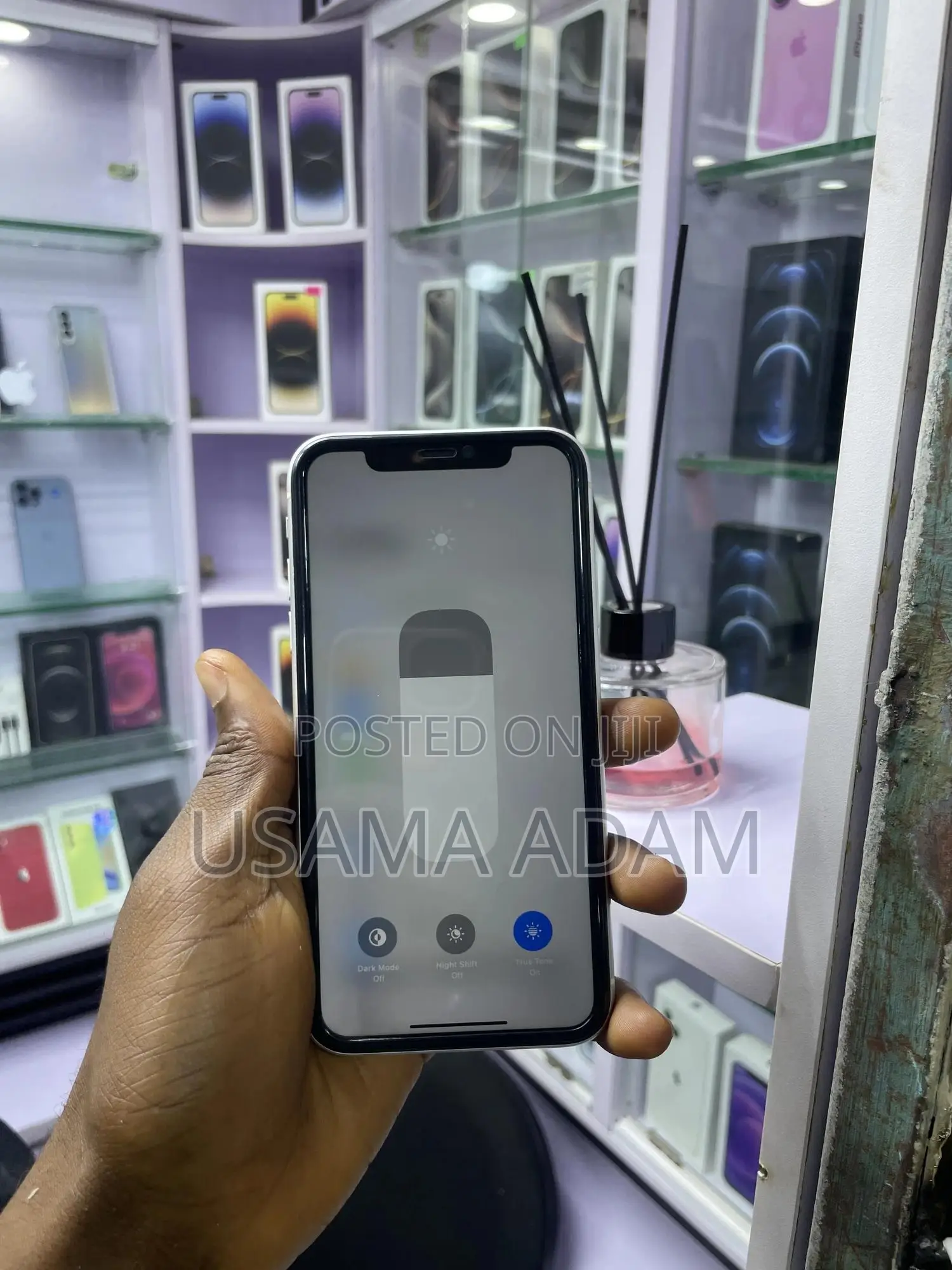 Apple iPhone 11 64 GB White