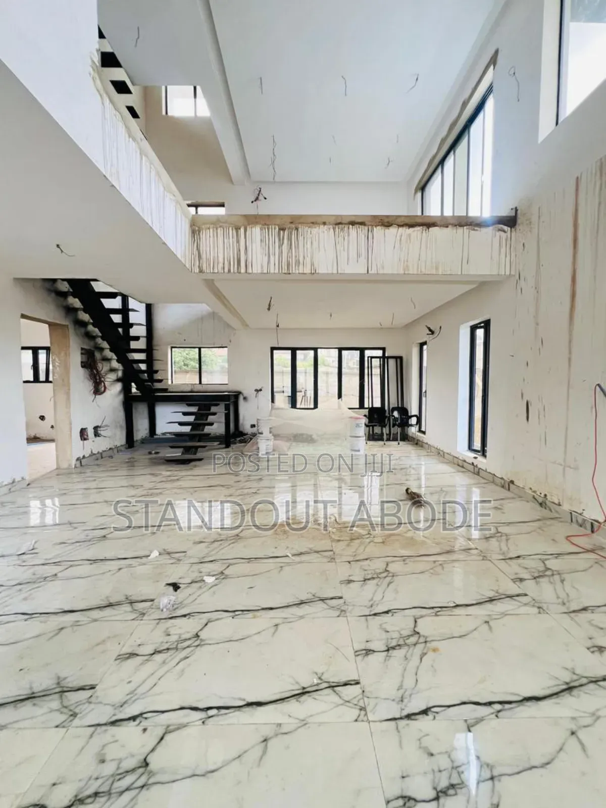 5bdrm Duplex in Lagos, Maryland for sale