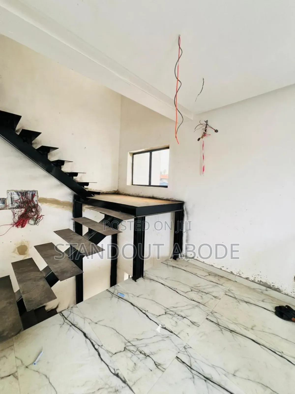5bdrm Duplex in Lagos, Maryland for sale