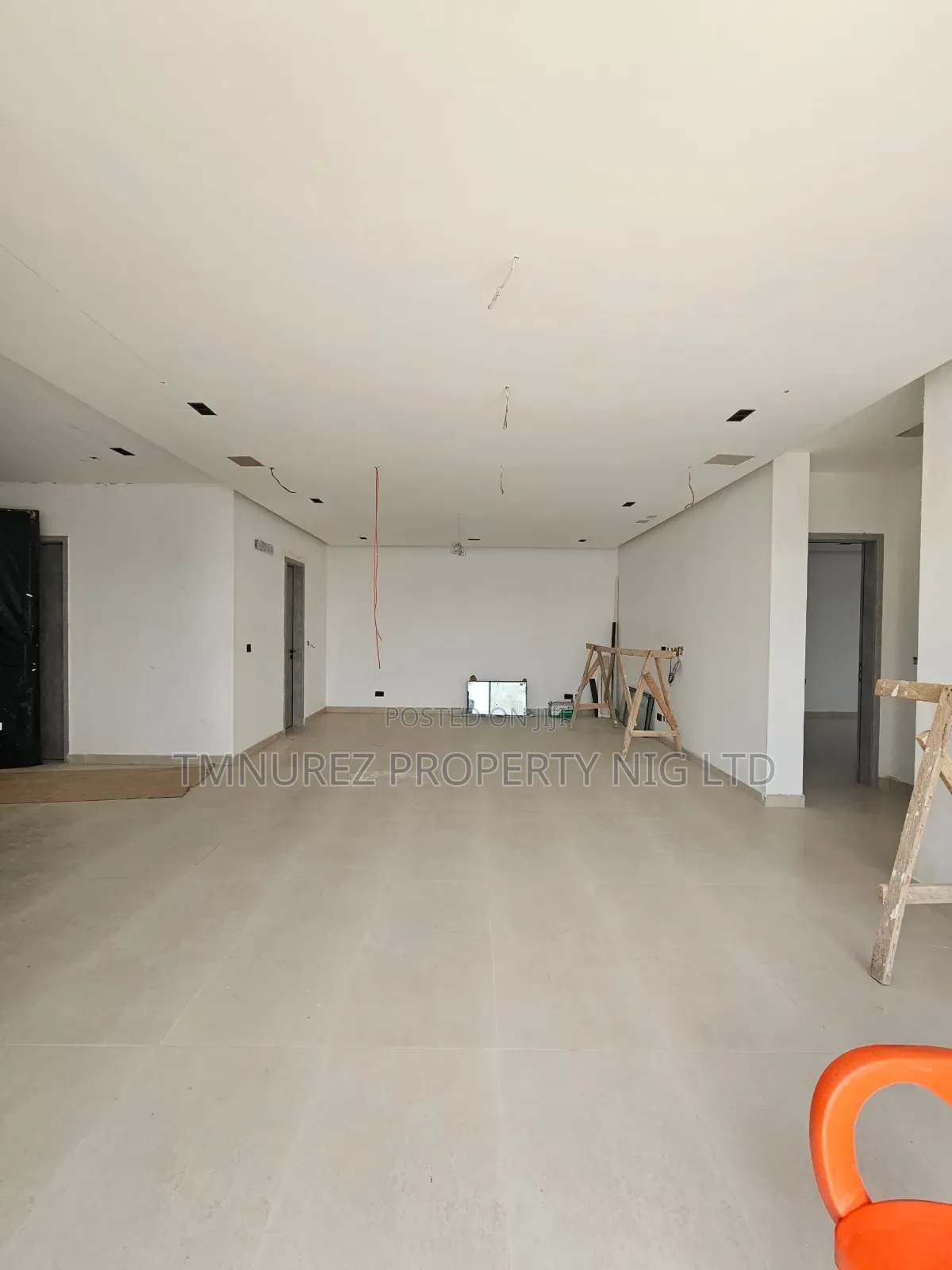 3bdrm Apartment in Lekki Phase1 for sale