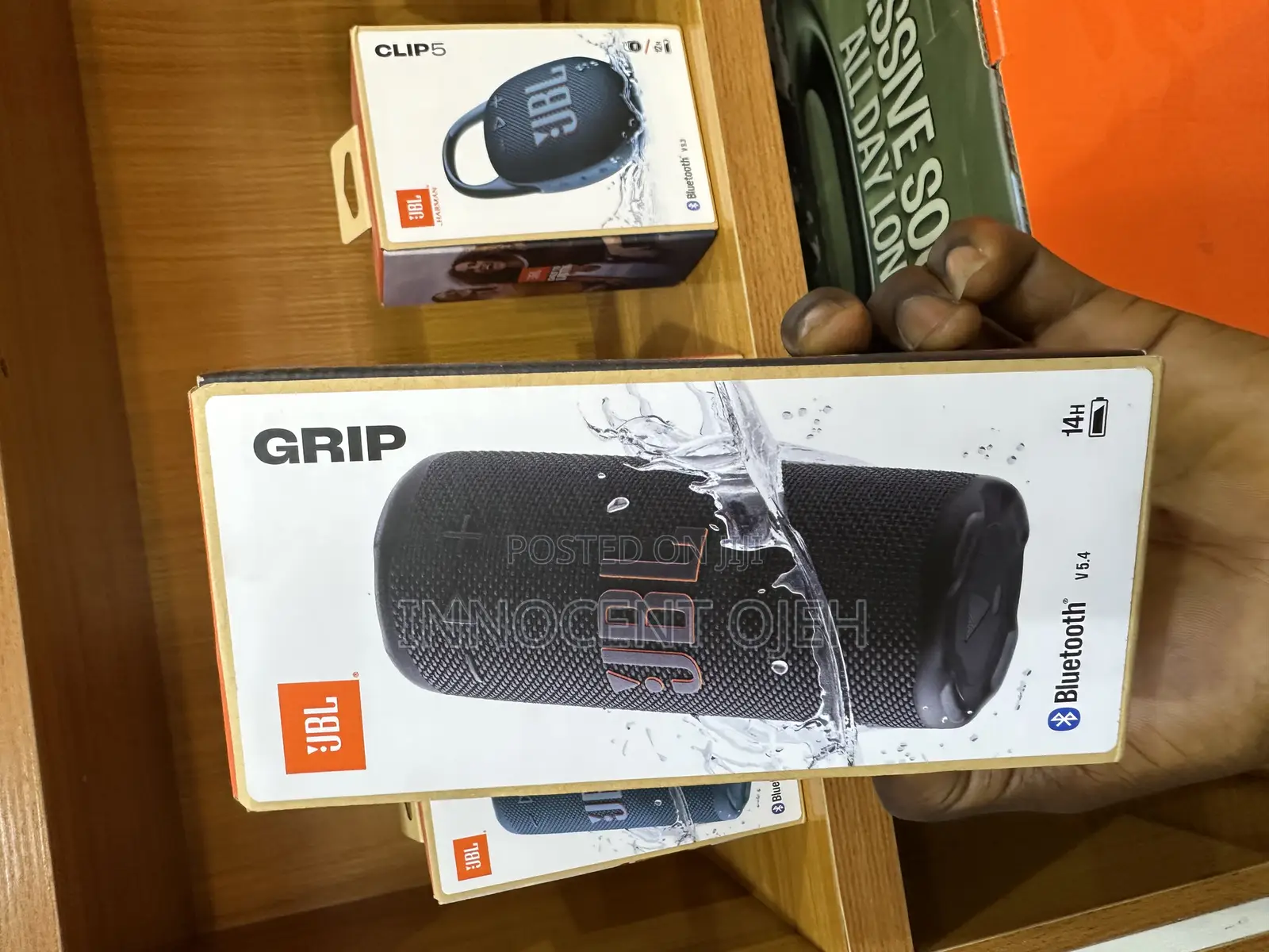JBL Grip Speaker