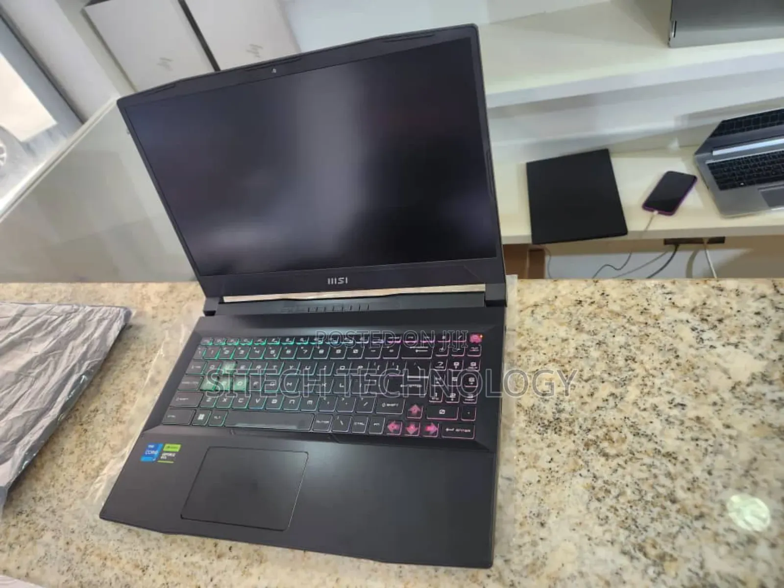 New Laptop MSI Katana 15 16GB Intel Core I7 SSD 512GB