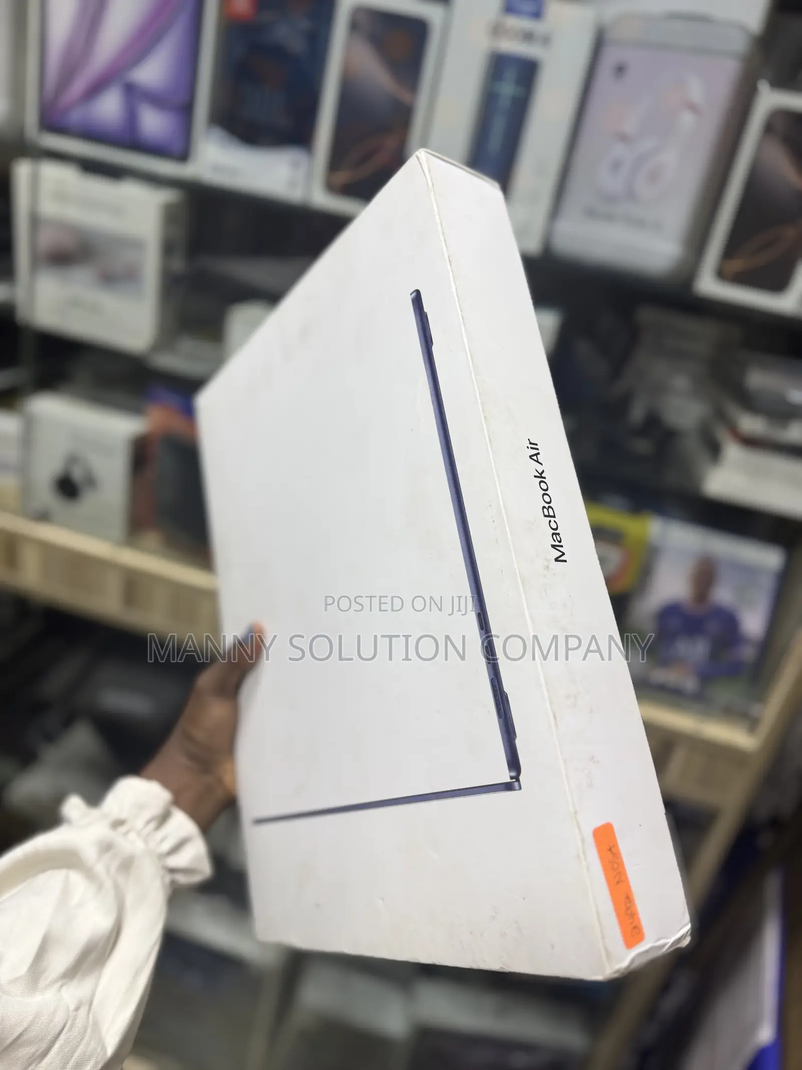 New Laptop Apple MacBook Air 2025 M4 15-Inch 24GB Apple M4 SSD 512GB