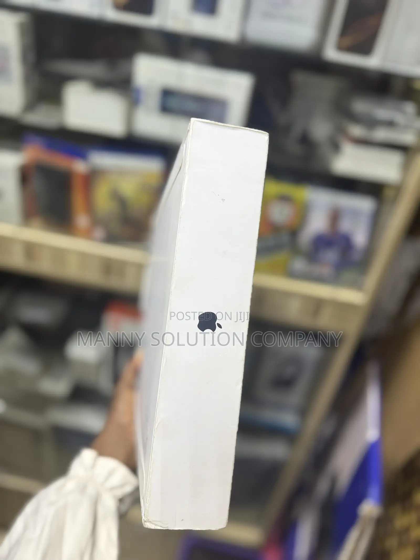 New Laptop Apple MacBook Air 2025 M4 15-Inch 24GB Apple M4 SSD 512GB