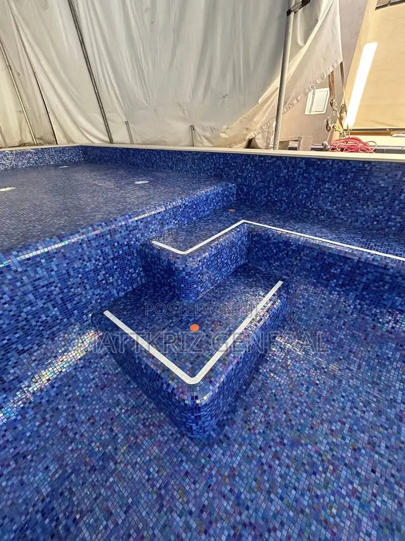 Blues Swimming Pool Construction Company