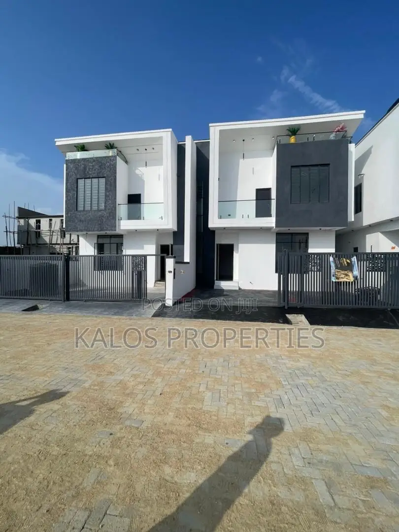 4bdrm Duplex in Ajah Lekki Lagos for sale