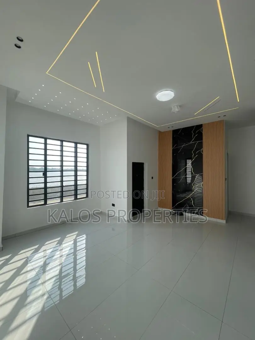 4bdrm Duplex in Ajah Lekki Lagos for sale