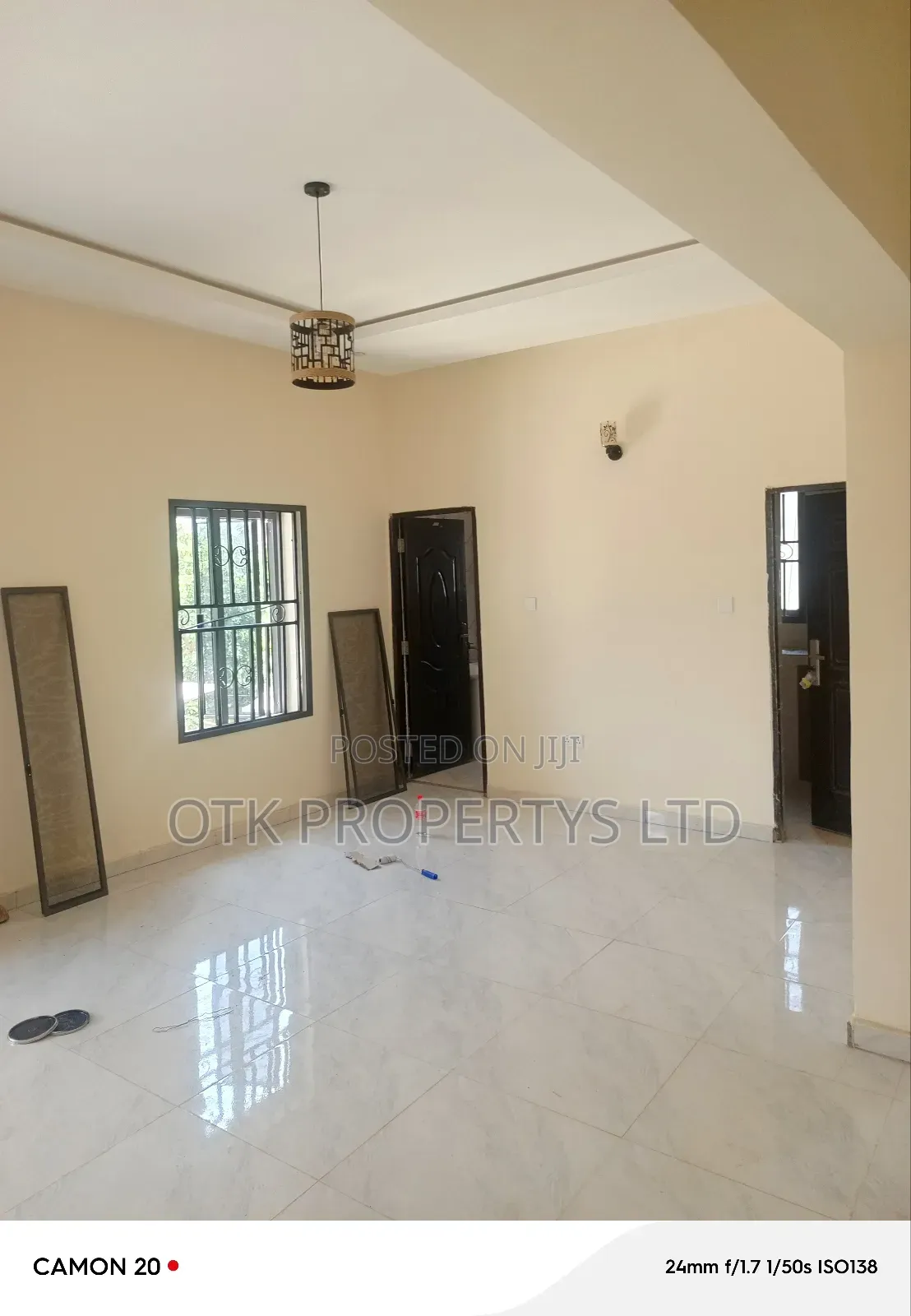 2bdrm Block of Flats in Peace Layout for rent