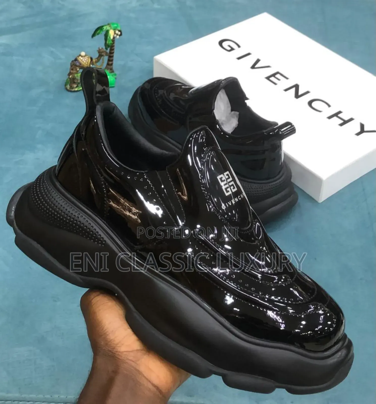 Pure Quality Luxury Men's Sneakers Givenchy Well Banded Package