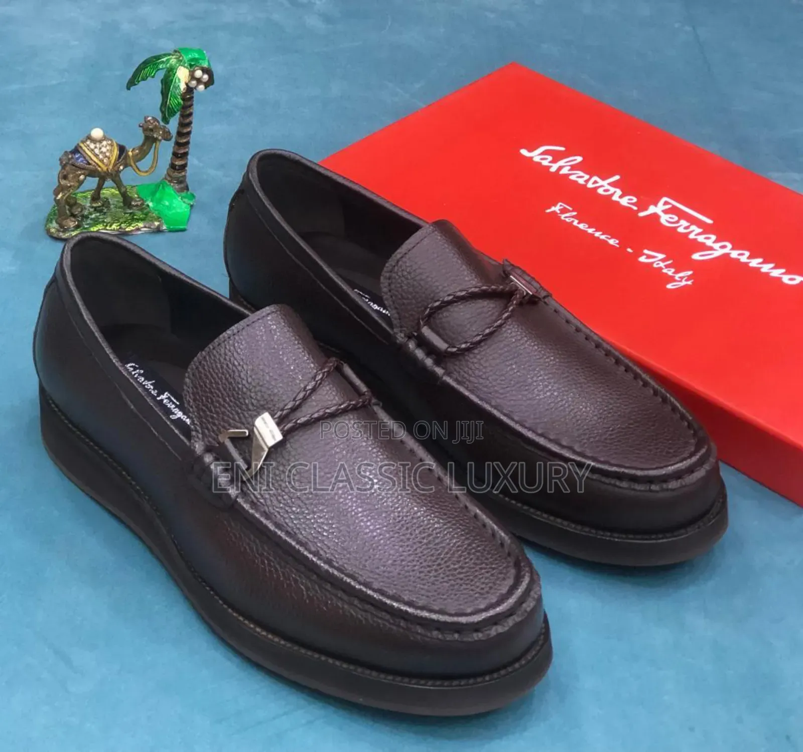 Pure Quality Luxury Men's Flats Shoes Ferragamo Well Banded Package