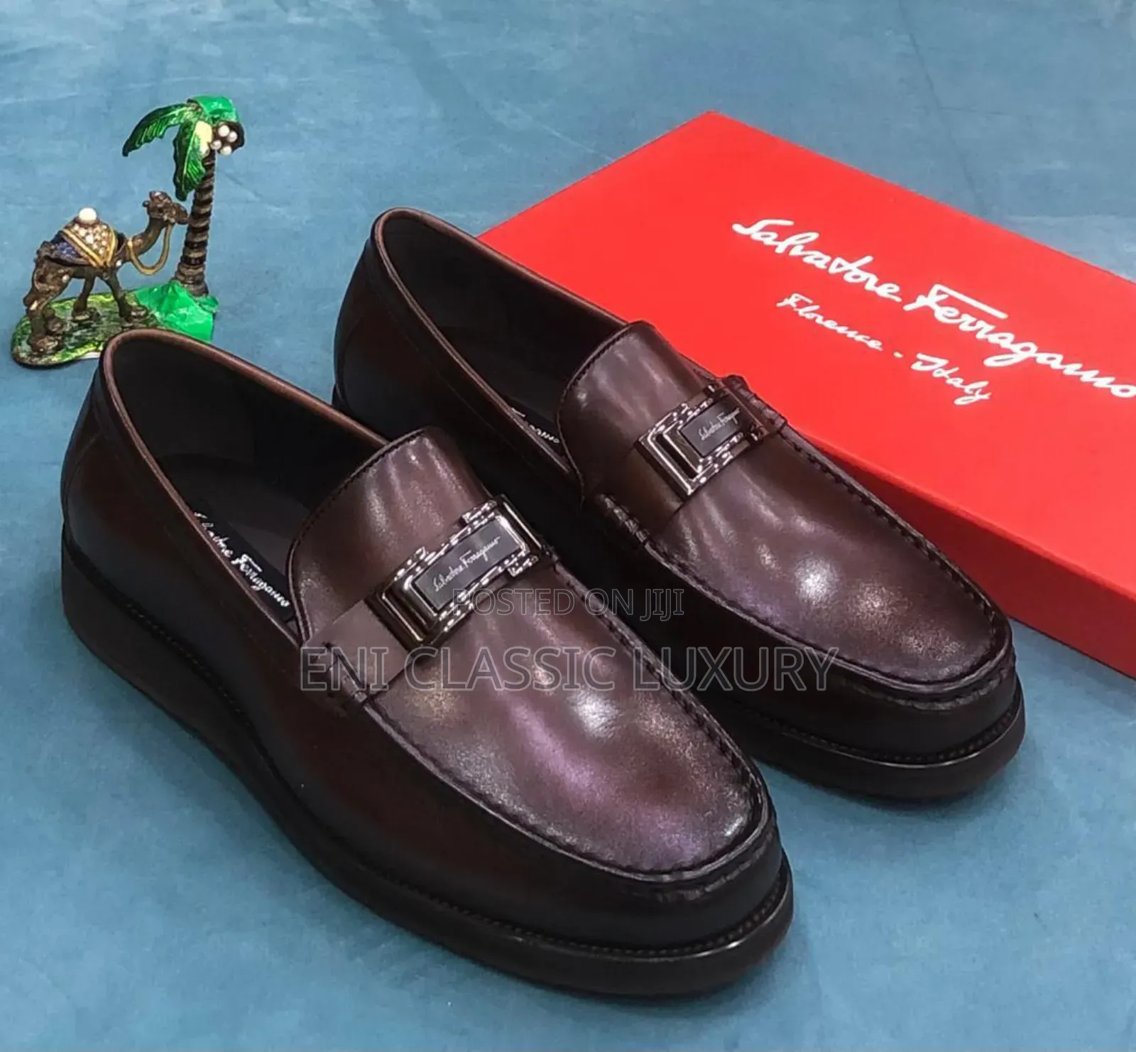 Pure Quality Luxury Men's Flats Shoes Ferragamo Well Banded Package