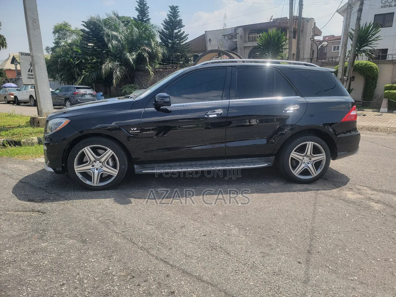 Mercedes-Benz M Class ML63 AMG 4dr SUV AWD (5.5L 8cyl Turbo 7A) 2014