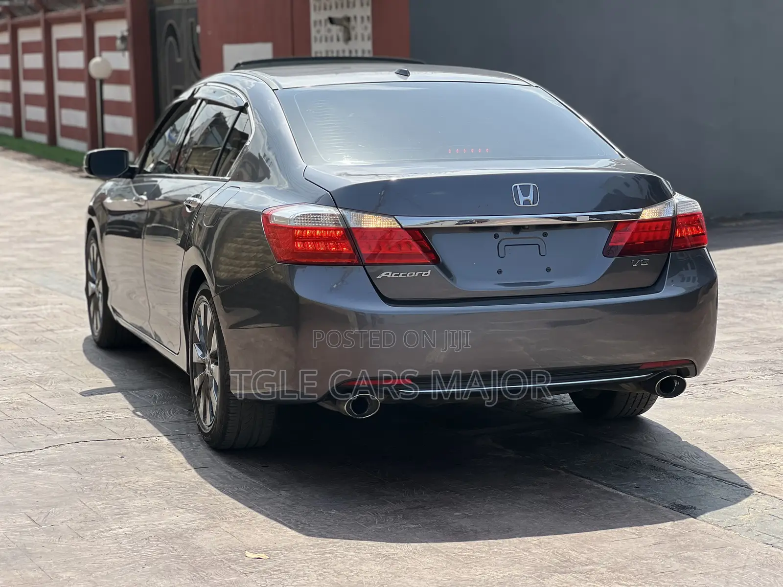 Honda Accord Touring V-6 4dr Sedan (3.5L 6cyl 6A) 2014 Gray
