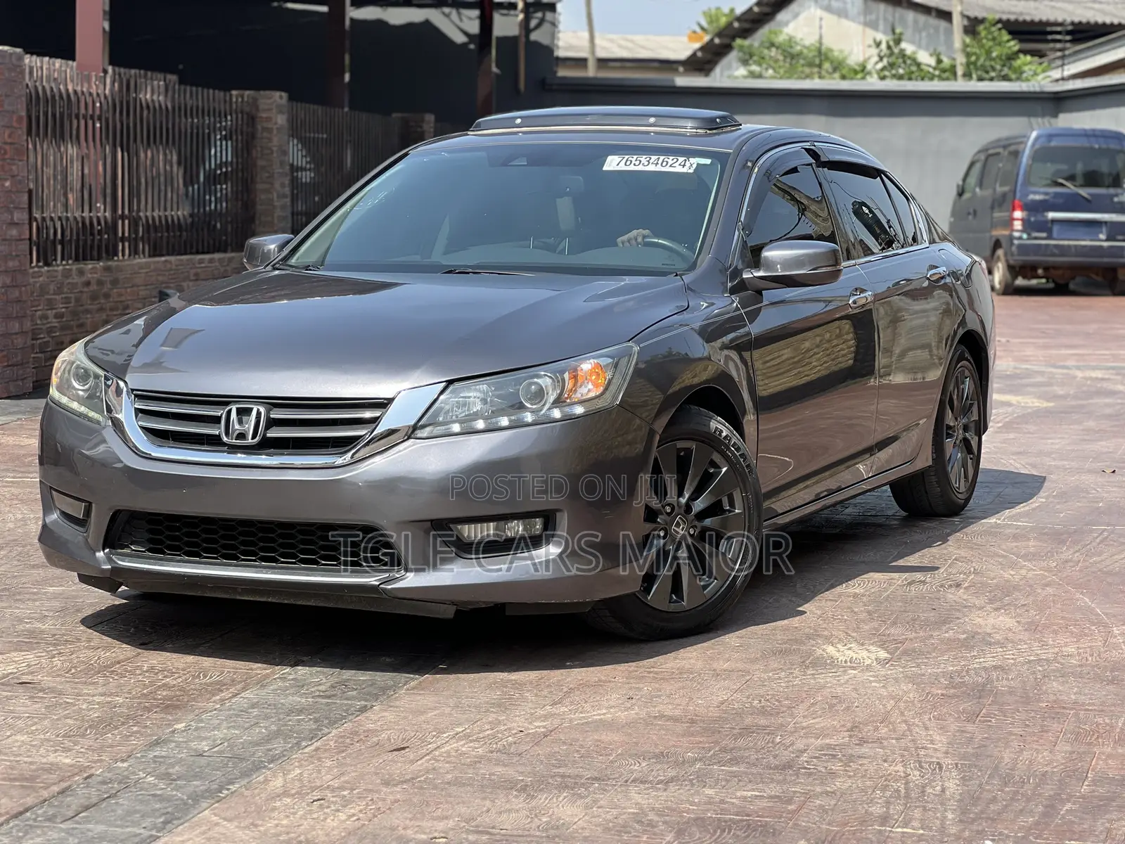 Honda Accord Touring V-6 4dr Sedan (3.5L 6cyl 6A) 2014 Gray