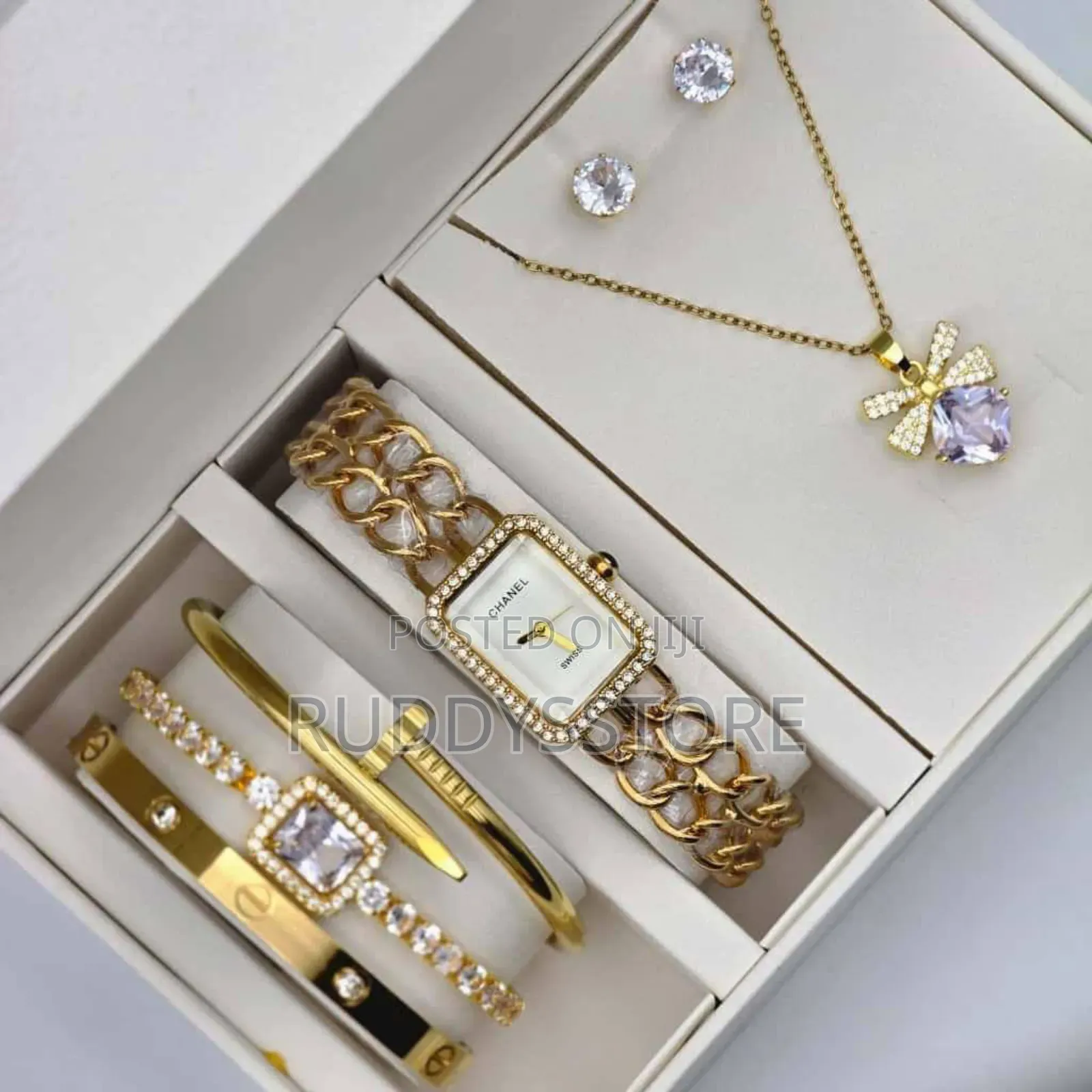 Luxury Jewelry Gift Set – Available in Gold Silver Designs