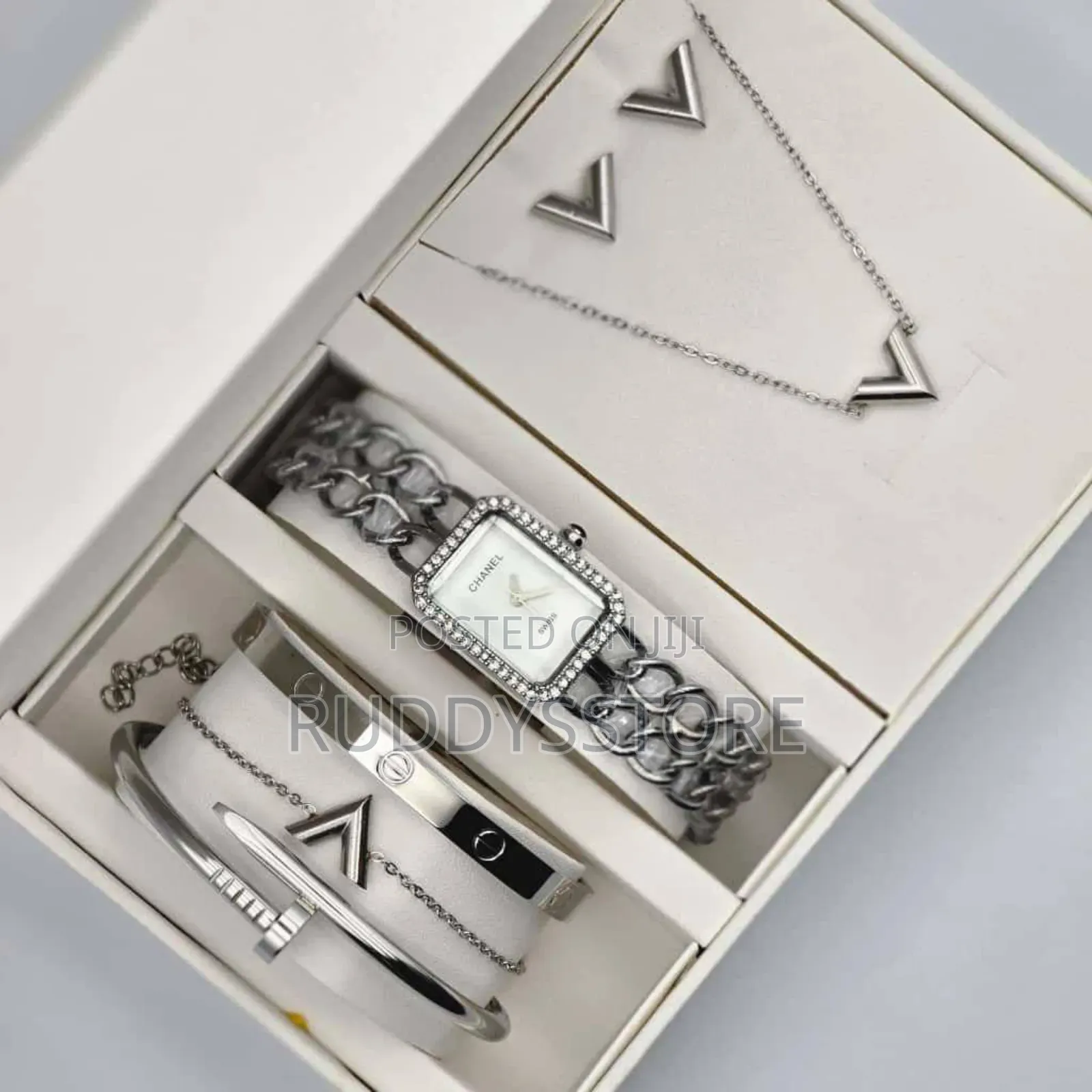 Luxury Jewelry Gift Set – Available in Gold Silver Designs