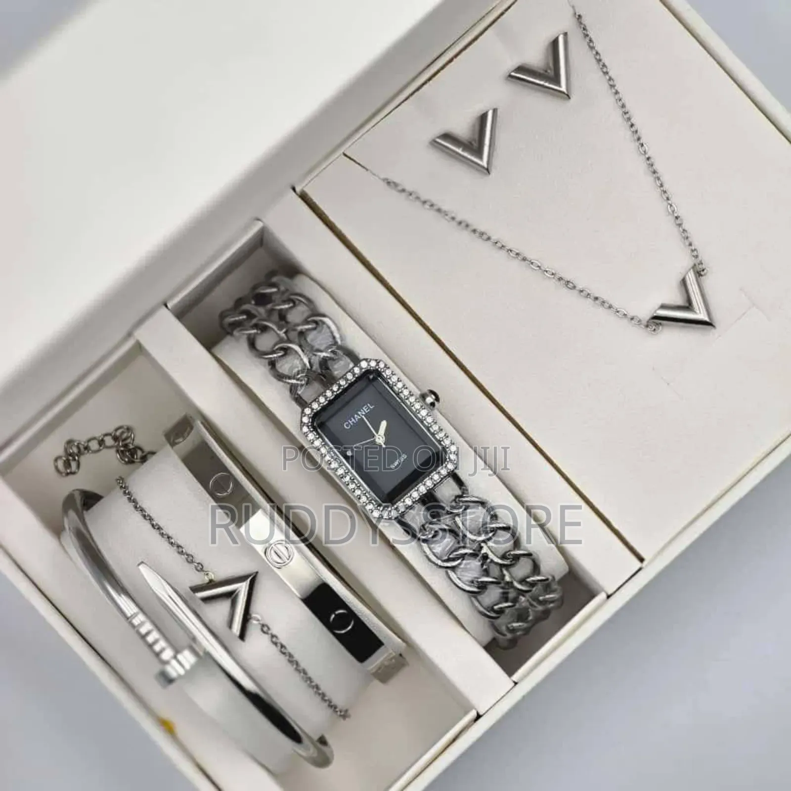 Luxury Jewelry Gift Set – Available in Gold Silver Designs
