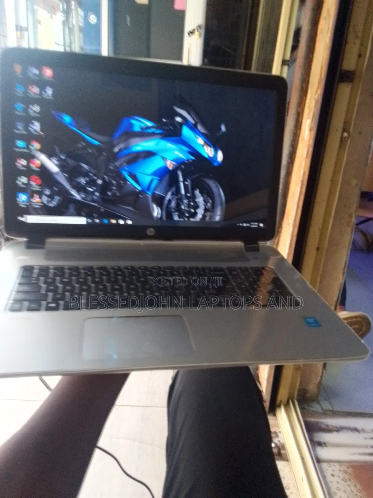 Laptop HP Pavilion 17 8GB Intel Core I5 HDD 640GB