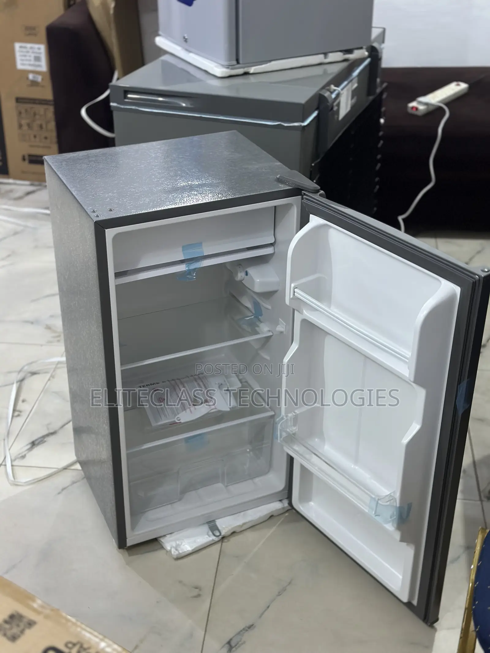 Glamstar 90l Compact Cold Storage Unit GFR-120s-M(S) Refrigerator