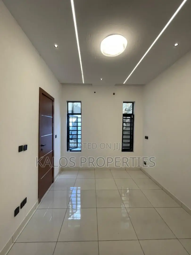 4bdrm Duplex in Ajah Lekki Lagos for sale
