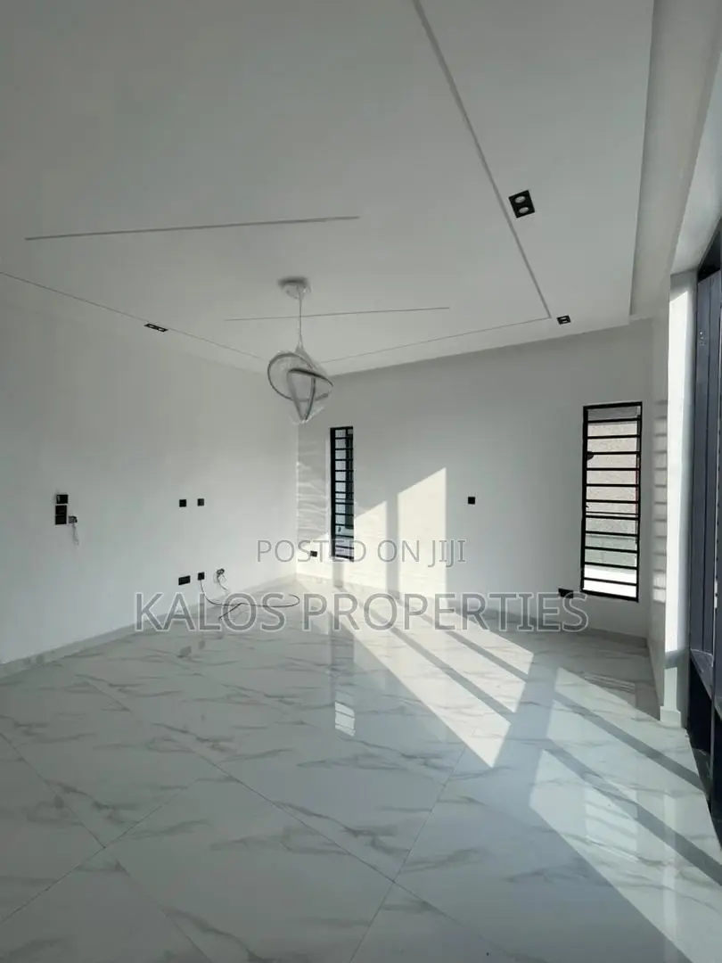 4bdrm Duplex in Ajah Lekki Lagos for sale