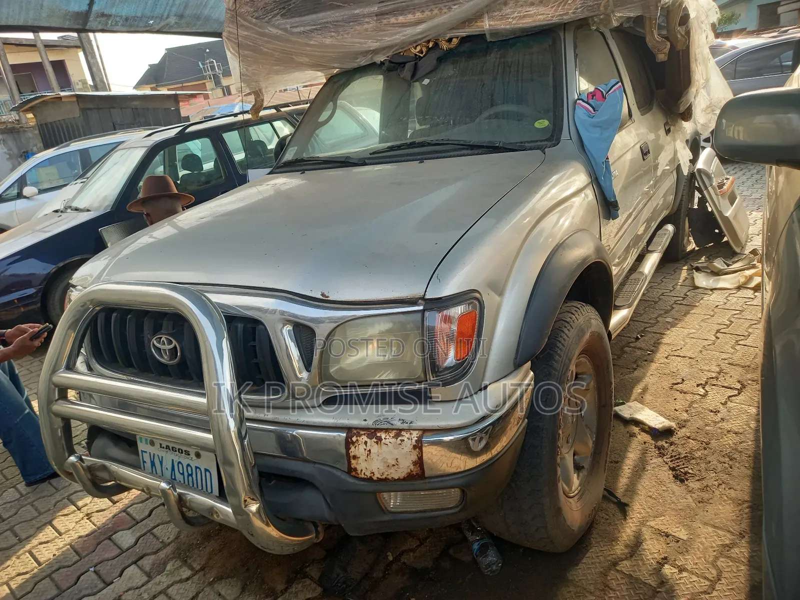 Toyota Tacoma 2000 Silver