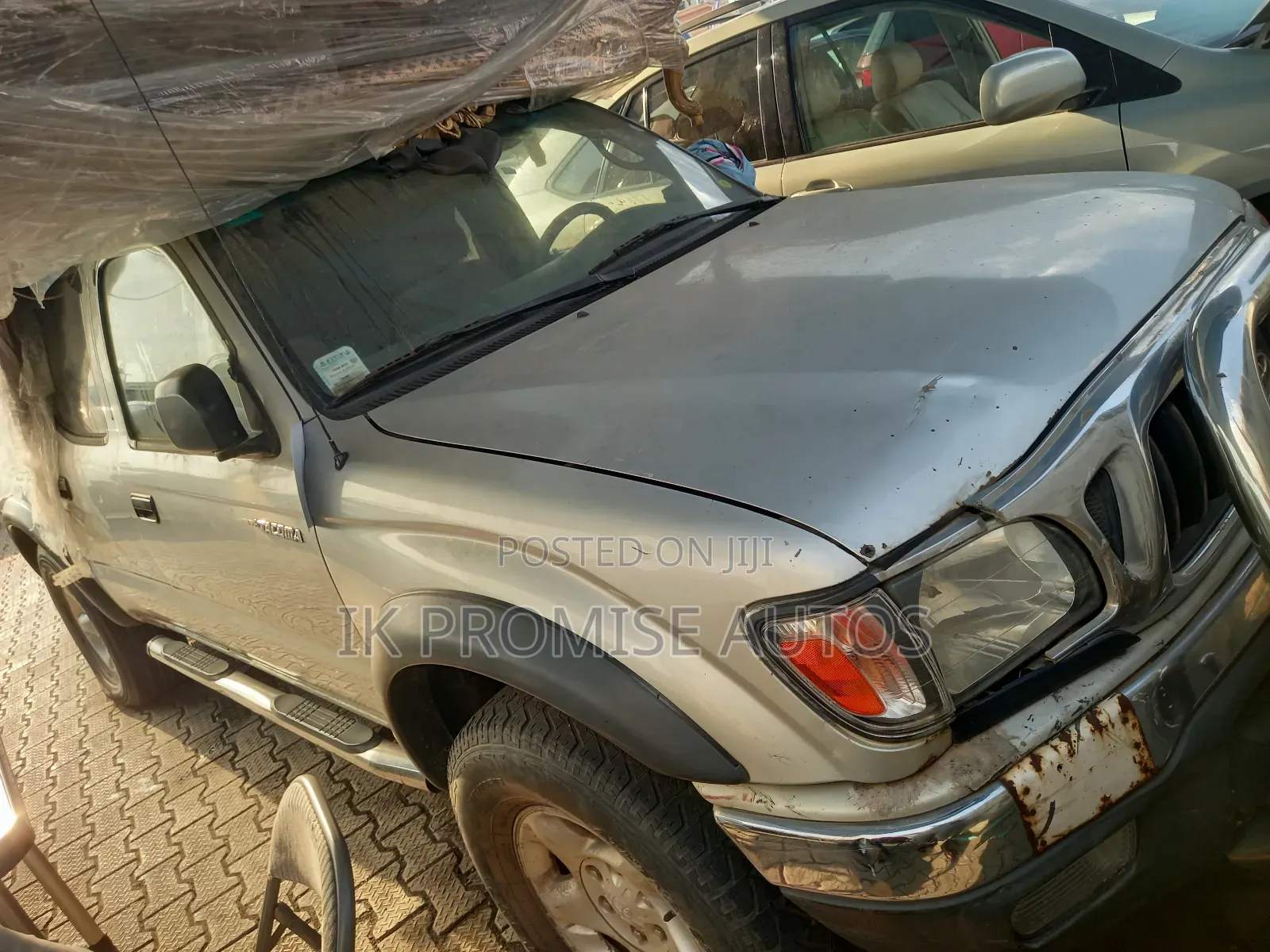 Toyota Tacoma 2000 Silver