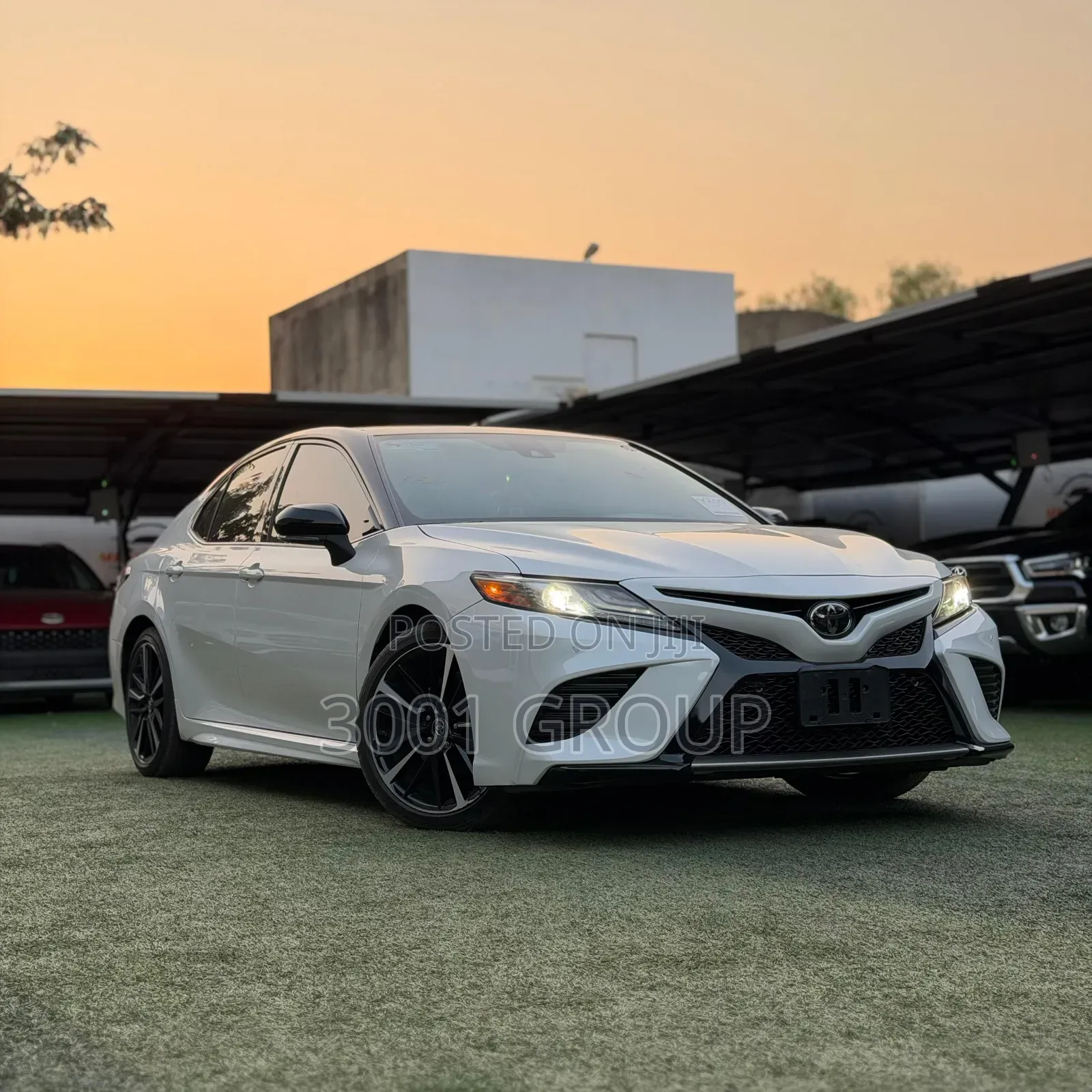 Toyota Camry XSE FWD (2.5L 4cyl 8AM) 2018 White