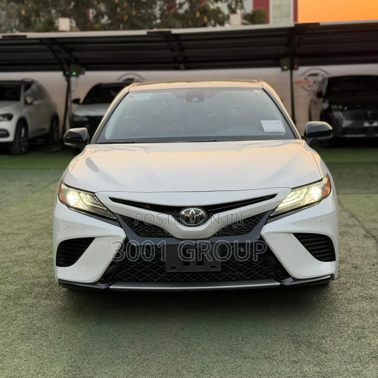 Toyota Camry XSE FWD (2.5L 4cyl 8AM) 2018 White